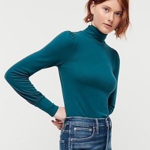 J crew ribbed turtleneck puff sleeve sweater